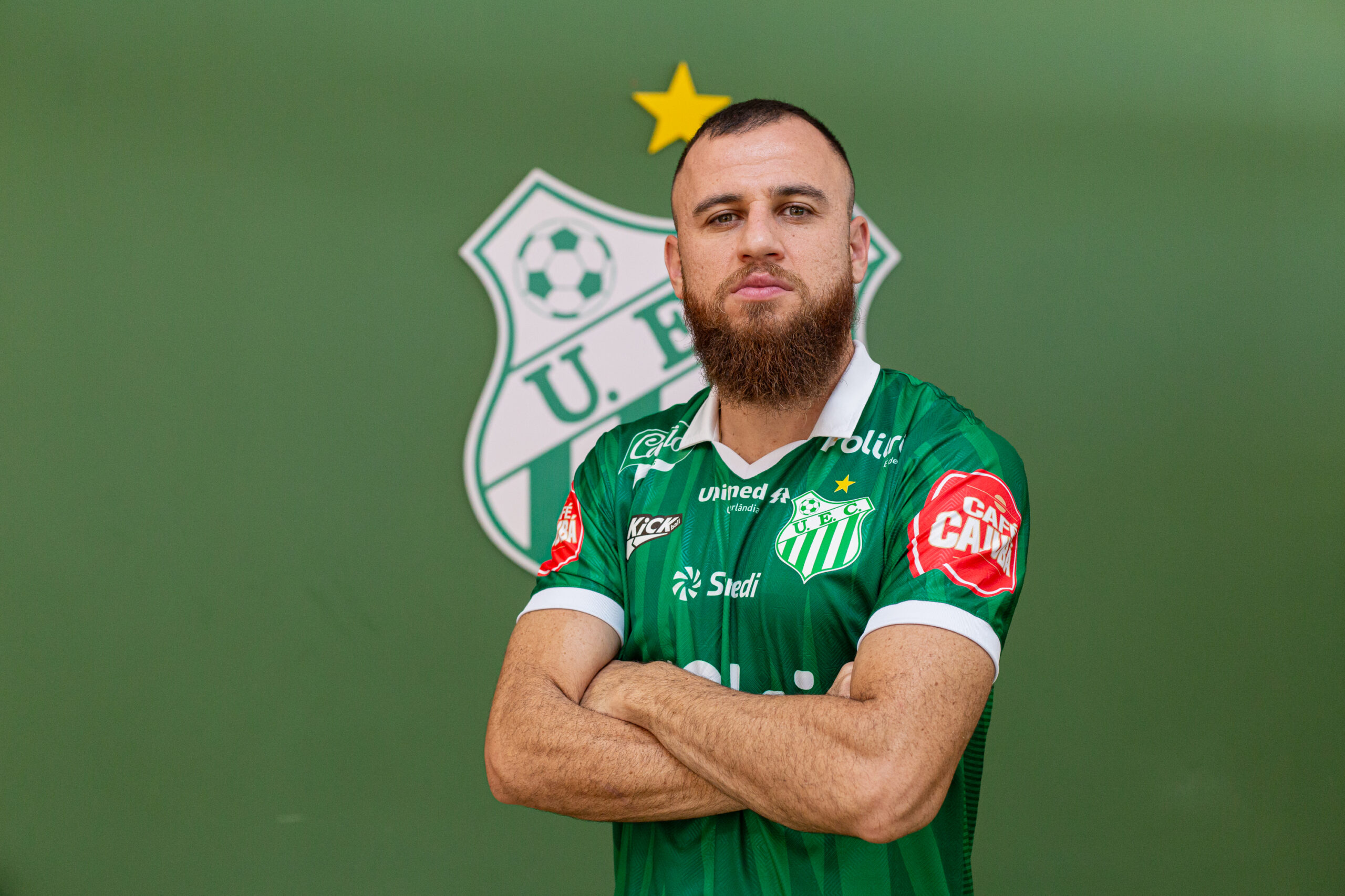 Uberlândia fecha com zagueiro Marcelo Augusto