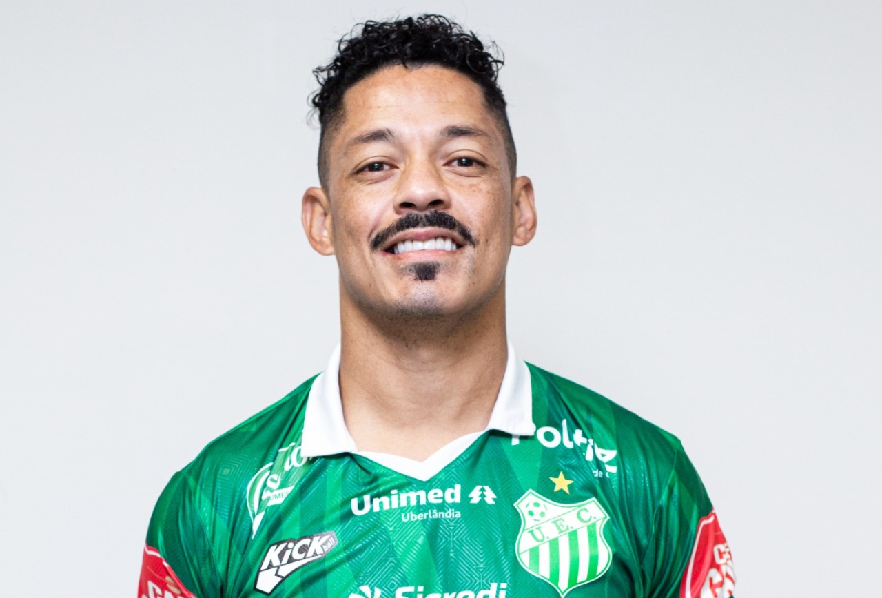 Uberlândia acerta com Tomas Bastos para sequência da temporada