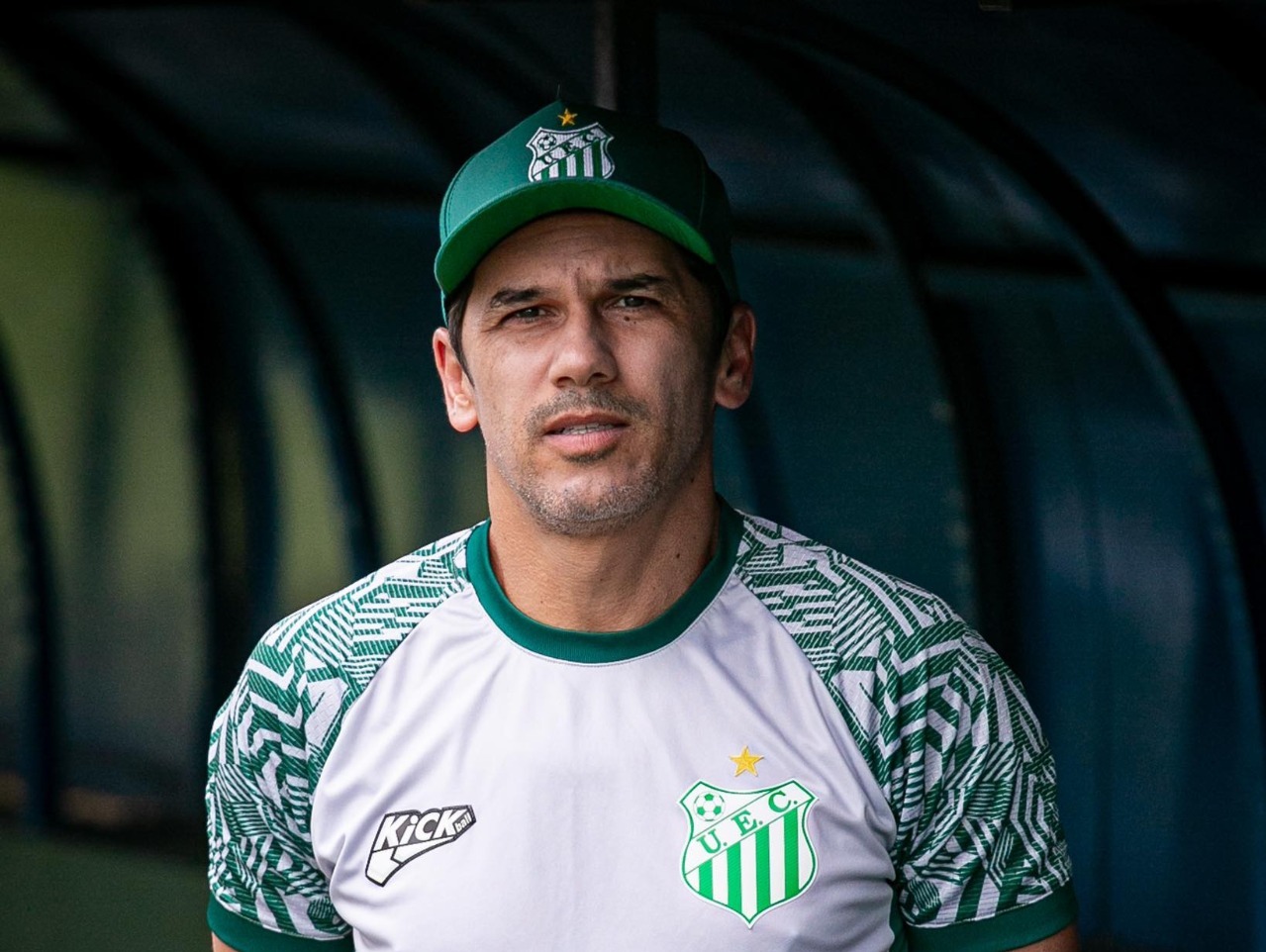 Uberlândia comunica saída de Lúcio Flávio