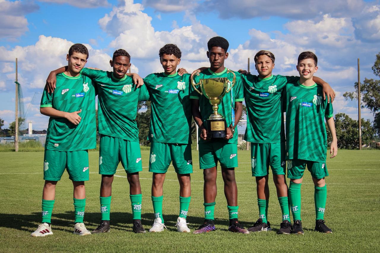 Uberlândia SAF recebe campeões da Taça Brasil de Futsal no CT