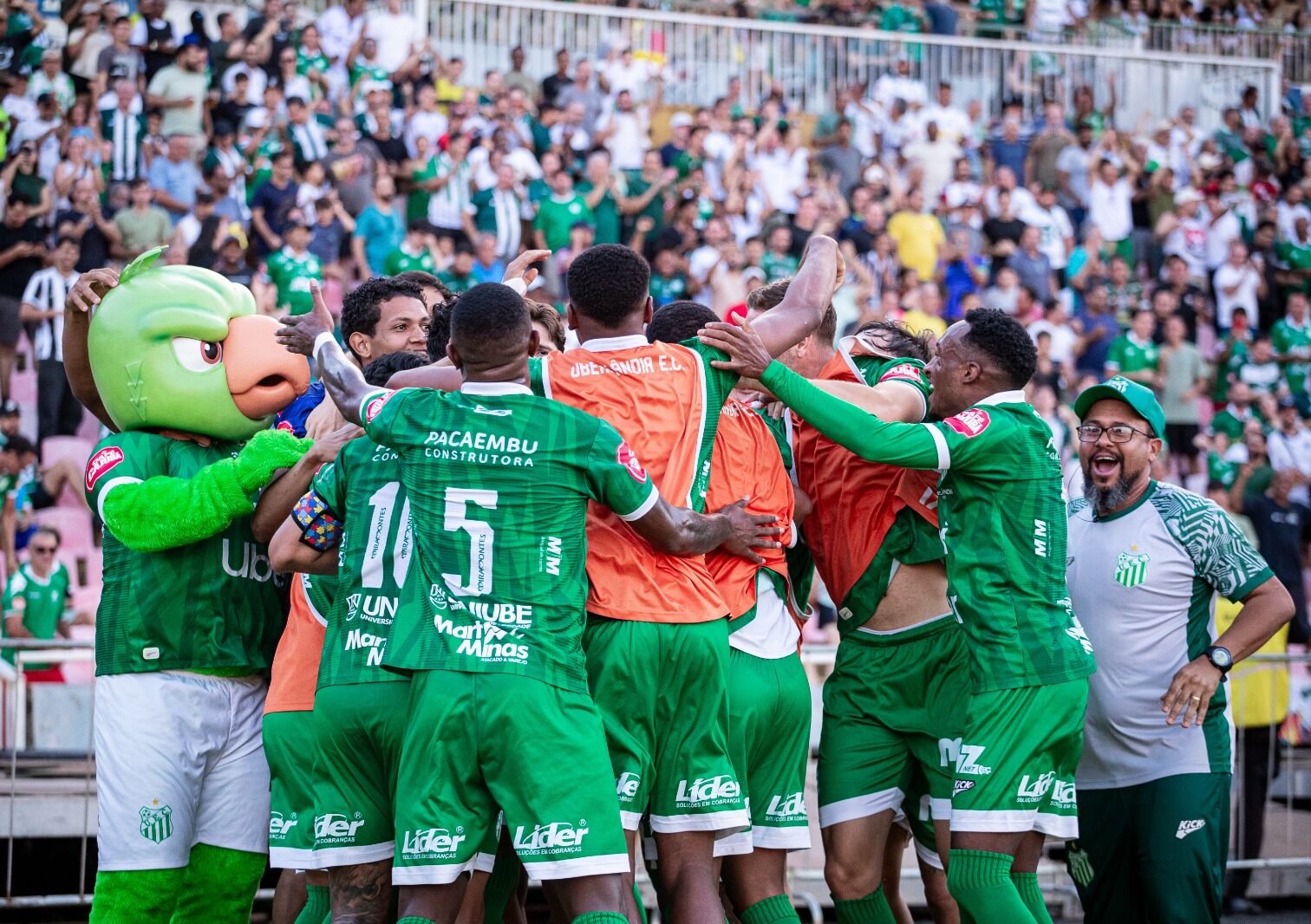 Uberlândia SAF garante vaga na segunda fase da Série D