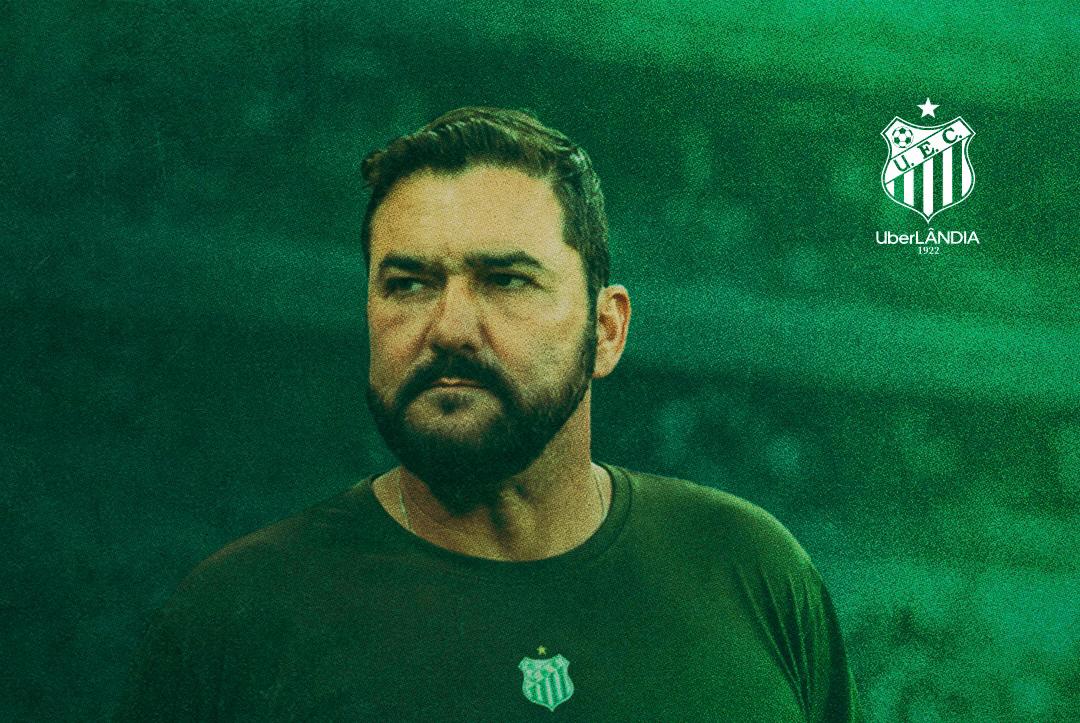 Uberlândia anuncia técnico Danilo