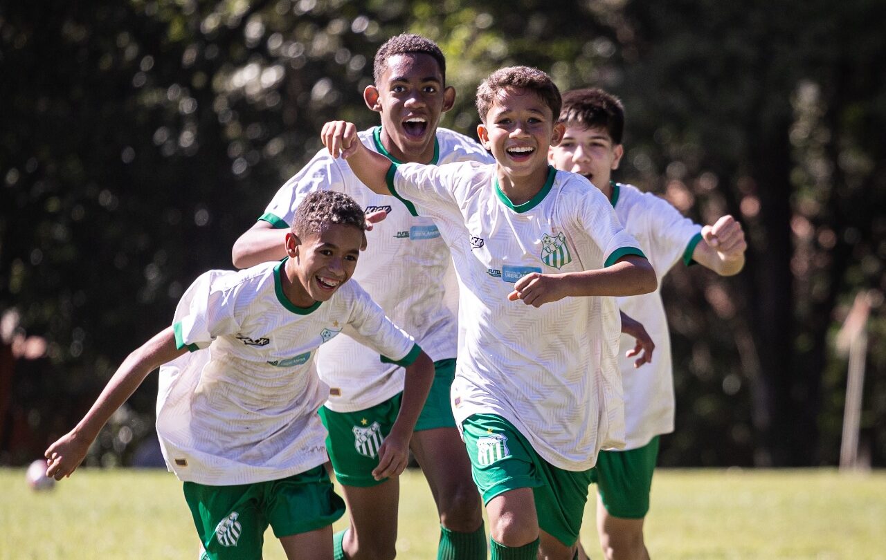 Sub-13 e Sub-14 estreiam com vitória no Campeonato Mineiro